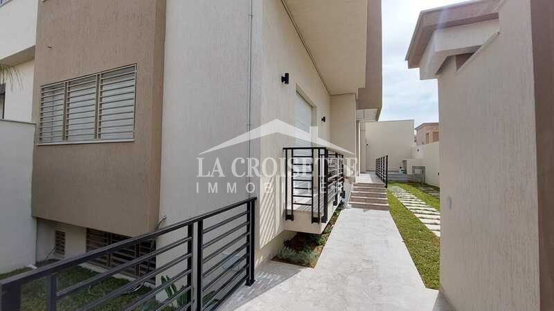 Duplex S+3 avec jardin à La Soukra